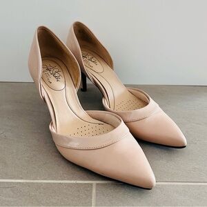 Life Stride Cream colored Heels